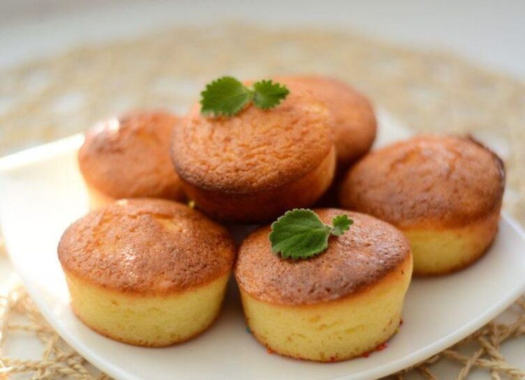 Миа Халифаның порно кастингі вагинальды секспен аяқталды.